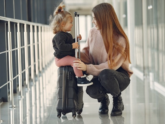 De ce să îi cumperi copilului tău o gentuță pentru călătorii